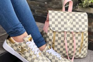 Duos deproductos zapatos de moda bonitos para dama blancos y rosado